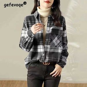 Damen Blusen Hemden Frauen Trendy Vintage Plaid Dicke Y2K Button Shirts Herbst Winter Casual Streetwear Taschen Blusen Weibliche Lange Ärmel Lose Tops YQ231209