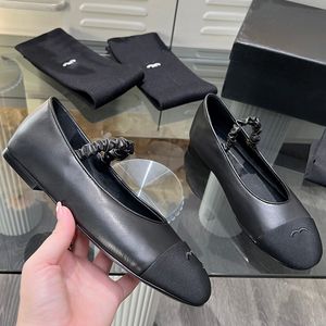 Spring Autumn New Flat Bottom Women Formal Shoes Famous Designer Sticked Socks Brand Mary Jane Single Shoes äkta läder grunt munnen Elastic Belt Ladies Shoe