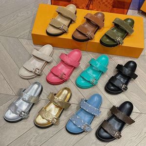 Designer verão novos chinelos clássicos versátil couro genuíno casual marca feminina sola grossa sapatos de praia sandálias tornozelo wraparound sapatos de noite calçados de fábrica