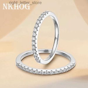 Med sidor Stones Real D Color Moissanite Finger Rings for Women Sparning 925 Sterling Silver 18K White Gold Plated Engagement Party Band Jewelry YQ231209