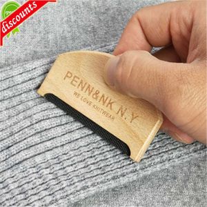 Upgrade New Wooden Epilator Sweater Clothes Shaver Fabric Clothes Sweater Lint Removers Manual Portable Wooden Lint Trimmer Comb Shaver
