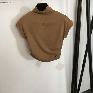 lussuose magliette da donna di marca, abbigliamento per top estivi, moda, logo sul petto, pullover corto da donna per il tempo libero, dicembre 08