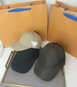 Ball Caps Women039s Men039s Designer Casquette Sports Hats Metal Triangle Letter Baseball Cap9770780