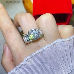 Com pedras laterais luxo 5 D cor moissanite anel de noivado 925 prata esterlina estrela lua moissanite diamante com certificação GRA para mulheres YQ231209