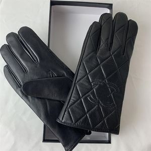 Women winter leather gloves Plush touch screen for cycling with warm insulated sheepskin fingertip Gloves272O