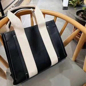 حقائب الكتف Woody Tote Women's Women 34 سم 36 سم حقيبة تسوق كبيرة السعة 712161205T