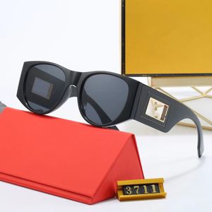 2023 New Top designer Luxury Sunglasses for women Eyeglasses Outdoor Shades Big Square Frame Fashion Classic Lady Sun glasses Mirrors Quality F3711