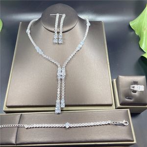 Wedding Jewelry Sets Luxury Silver Color Crystal Long Tassel Necklace Bracelet Ring Earrings Elegant Stylish Charm s 231208