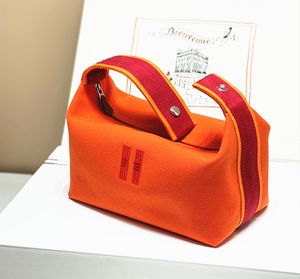 2size Nylon Canvas Lunch Box Bag Mulheres Homens Embreagem Maquiagem Tote Designer Bag Luxurys Bolsa Ombro Cosmético Praia Embreagem Bolsa Carteira Bolsa Moda Viagem Sacos de Lavagem