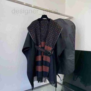 Designer damski Elegancki frędzli luźne płaszcz z peleryny z literą jesień zimowe patchwork z kapturem płaszcz parka 8gq6