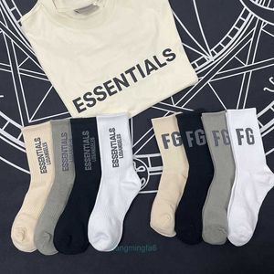 Çorap Çorap Hissiyeri Tanrı'nın Hissedar Çift Track Essentials High Street Sis Mektubu Çoraplar Four Seasons Moda Marka Spor SOCKS QZTB