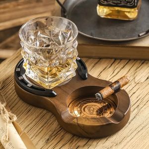 1pc Wooden Cigar Ashtray, Handmade Horseshoe Design Cigar Accessories With 3 Cigar Slot, Portable Travel Cigar Gifts For Men Indoor Outdoor Patio Home Office Use