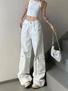Dżinsy damskie modne białe dżinsy dla kobiet w wysokiej pasie szerokopasmowe spodnie nóg y2k multi-kieszeni proste spodnie wszechstronne jesień streetwearu 231208