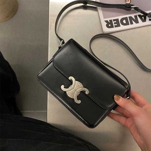 Triomphes woman Handbag designer bag crossbody Bags Triumphal Arch Light Luxury Tofu Bag 2024 New French Stick Box Small Square High end Edition Genuine Leather One