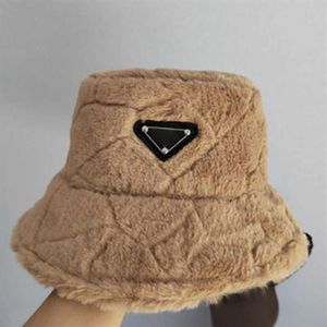 Top kapakları yün üçgen kova şapkaları erkek kadınlar kış kürk kapakları sıcak balıkçı şapka tasarımcısı yumuşak top kapak yüksek kaliteli285z