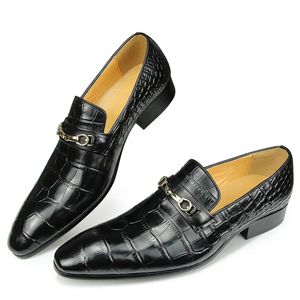 256 Metal Toka Yüksek Loafers Erkekler İçin Kalite Elbise Ayakkabı Düğün Partisi İş Resmi Ayakkabı Siyah Orijinal Deri 231208 Mal 385