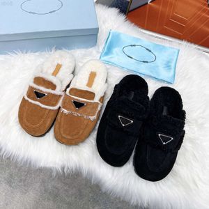 8Designer Woman Slippers Fashion Luxury Warm Memory Foam Suede Plush Shearling Lined Slip on Indoor Outdoor Clog House Women Sandals