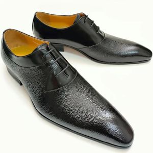 Oxford Footwear Wysokiej jakości 85 klasyczny sukienka skórzana kawa czarna koronka w górę spiczaste palce u stóp formalne buty 231208 606