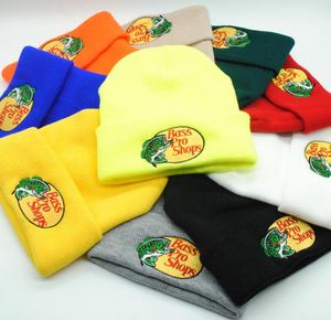 Bass Pro Shops Gorro bordado de malha chapéu de lã de cor sólida lazer ao ar livre chapéu quente3205894