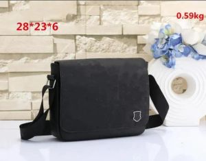 2023 Men's Messenger Bag Triple Bag Designer Handbag Leather Briefcase Men's Shoulder Backpack Sports men's crossbody Bag Composite Mini Bag Backpack
