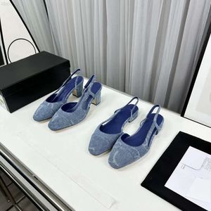 8New Denim Slingback Thick Sandals Leather Sole Chunky Block Heels Flats Sandal Round Toe Luxury Designer