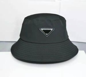 Projektant mody mężczyzn Sun Hat Black White Pink Khaki Fisher Man Man Man Busket Hats Summer Doschany skórzany blok przeciwsłoneczny czapki dla Wome8951169