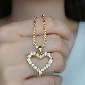 foxi gioielli all'ingrosso collana con ciondolo a forma di cuore placcato in oro 18k con zirconi cubici di lusso per donna