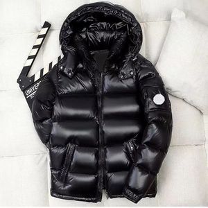 男性用のメンズジャケットフード付き冬のスタイル女性ウィンドブレイカーモンクジャケットファッションジャケットジッパー文字刺繍されたジャケット光沢のあるマットモンクレアジャケット