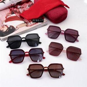 2021 Top Fashion Sunglasse Toda Alta Qualidade UV400 Lente Mens Óculos de Sol Mulheres Óculos de Sol Com Caixa Leve Frame305Q