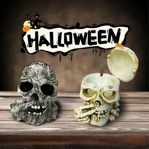 1pc Posacenere spettrale con teschio umano con coperchio, per decorazioni spaventose di Halloween e figurine decorative di teschi e scheletri, decorazioni gotiche per la sala fumatori, regali per i fumatori