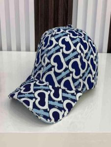 Luxurys designers hattar enkelhet baseball kepsar fashionabla broderade casquette mångsidiga monterade HAT9148007