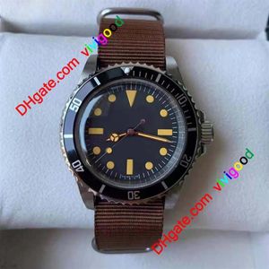 2スタイル新しいComex Black Dial Automatic Mens Watch Steel Case Ceramics Bezel Leather Strap高品質のGentsWatches231H