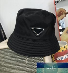 Nowy moda letnia krem ​​przeciwsłoneczny Hat Hat Antiultraviolet Sun Hat Big Rimmed Hat Spring Sun Cap dla kobiet Factory 9735921