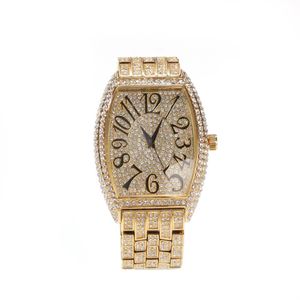 أحدث طراز Hiphop الساعات الموضة الماس Big Wine Barrel Dial Full Male Watch Leisure Jewellerys Watches265r