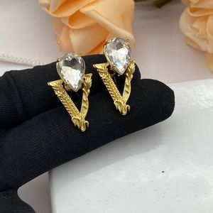 Överdriven lyxdesigner Branded Logo Grave Large Diamond vs Stud Earring 18K Guldörhängen Kvinnor Party Smycken bleknar aldrig