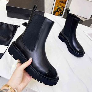 Chanells Decoration Channel Women Women Luxury Anti Design Boots Business Work Slip Boots Martin Boots Cash Sock Boots 011-019