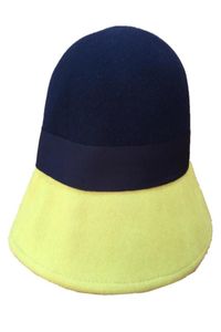 Berretti Cappello a secchiello cloche in feltro di lana giallo rosa con patch da donna Berretti9818098