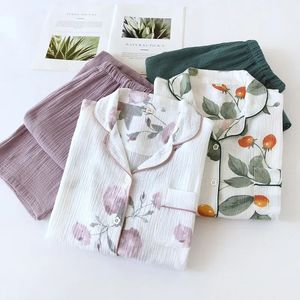 Sexig pyjamas 2024 Japanska kvinnor s pajama Set 100 Pure Cotton Crepe Flower Minimalist Long Sleeve Two Piece Home Fury Sleepwear 231211