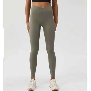 Pantaloni sportivi a vita incrociata alta da donna di moda Yoga Running Fiess Leggings da palestra casual stretti 688ss 2023