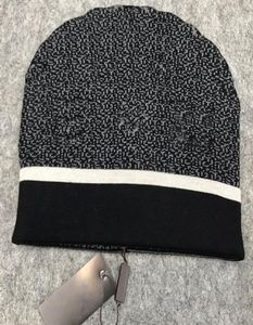 21SS män designers skalle mössor bonnet vinter mössa stickad ullhatt plus sammet mösskallies tjockare mask frans beanies hattar5159349