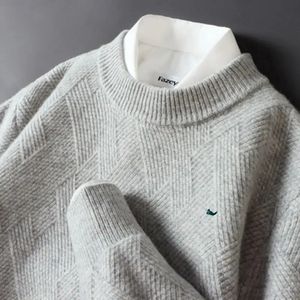 Suéter Masculino Suéter De Cashmere Suéter De Gola Redonda Masculino De Malha Jacquard Tamanho Grande Espessamento Barra De Diamante Tops De Inverno Suéter De Lã High-End 231211