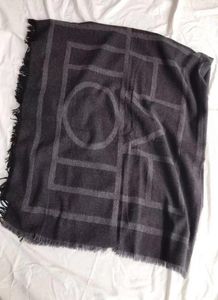 Autumn and Winter New Como Classic Wool Cashmere Shawl Women039s Square Scarf1446983