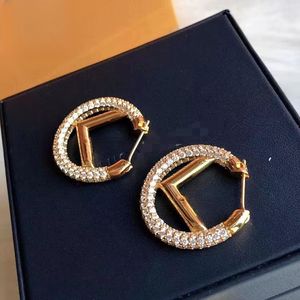 ABC Stud Classic Hoops Stud Designers Earring Diamond Earrings Luxury Designer Jewelry Women Circle Letter F Studs Rätt brevörhängen