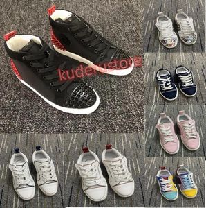 2024 New Kids Designer Red Botts Casual Shoes Loafere Rivets Low Stubbed Kid Designers Shoe Children Fashion Bottes Trainers 25-34 EUR