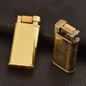 Creative Lifting Arm Metal Kerosene Lighter Nostalgic Old-fashioned Grinding Wheel Lighters Smoking Men's Collection Gift