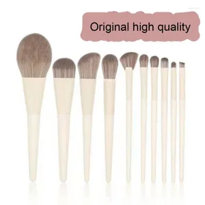 Makeup Brushes Oil Spray Mouth Tube High Quality Ergonomic Design Beauty Influencers Selling Precise Application Morandi Color