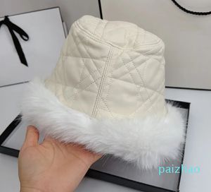 Mode hink hatt designer hatt vinter hatt bokstäver designer varma modekläder semestergåvor