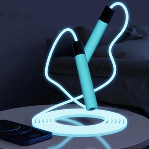 Corde per saltare portatile luminoso corda fredda LED studente bambini sport all'aria aperta giocattoli regolabile Home Fitness 231211