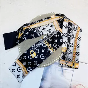 Designer Letters Print Floral Silk Scarf Pannband för kvinnor Fashion Long Handle Ströja Paris Axel Tote Bagage Ribbon Head Wraps 112-8cm 01