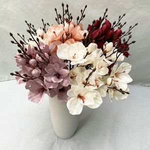 Decorative Flowers Artificial Flower Bundle Autumn Magnolia Home Garden Decoration Silk Fake Plants Wedding